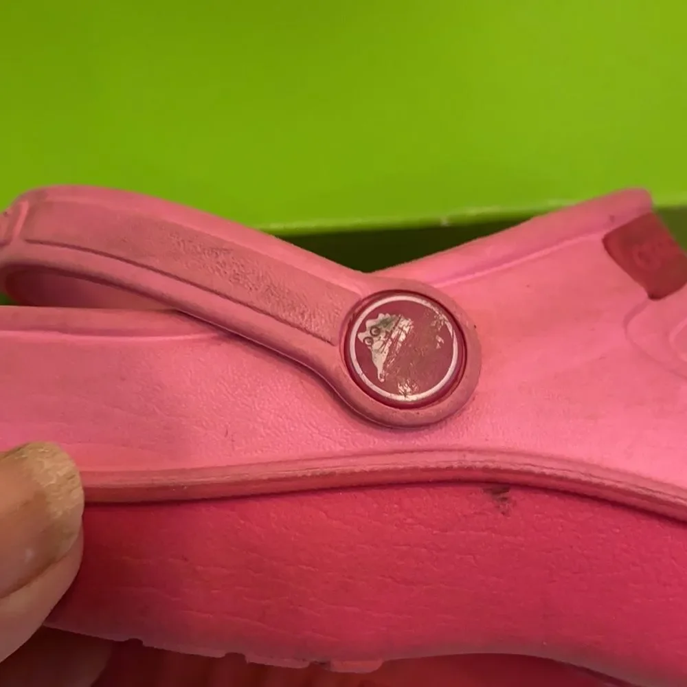 Crocs clogs pink size 2 j2‎